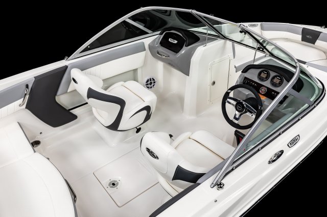 2025 19 SSi OB Cockpit