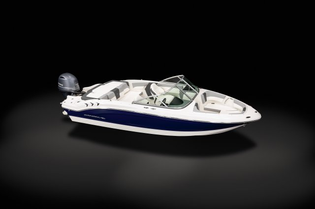 2025 19 SSi OB Front Starboard Overhead