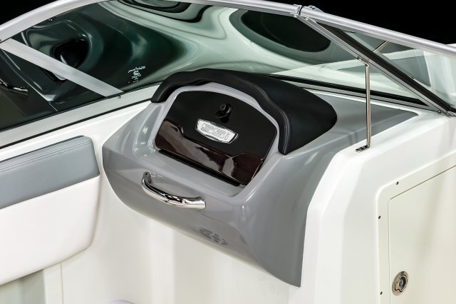 19 SSi - Port Console