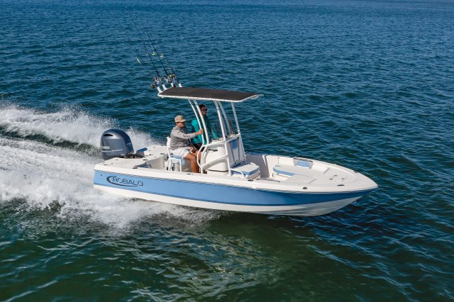 2025 R206 Cayman Running in Ocean Front Starboard View