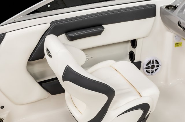 2025 21 SSi OB Ski & Fish Fishing Rod Storage