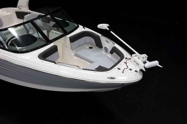 2026 21 SSi OB SF Bow Seating