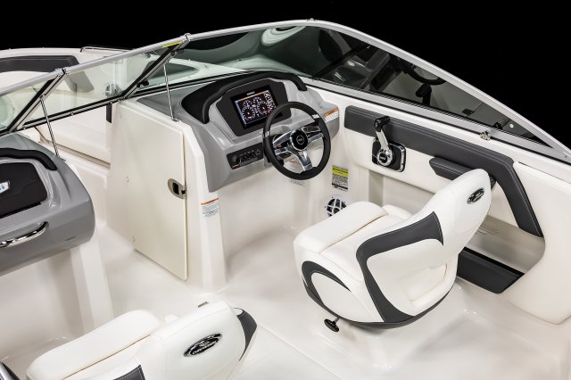 2025 21 SSi Ski & Fish Helm Station