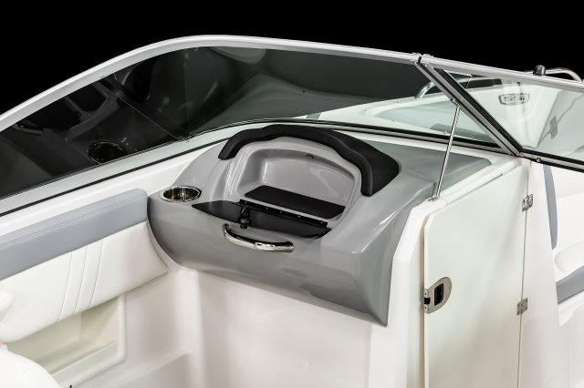 2025 23 SSi OB Port Console Glovebox