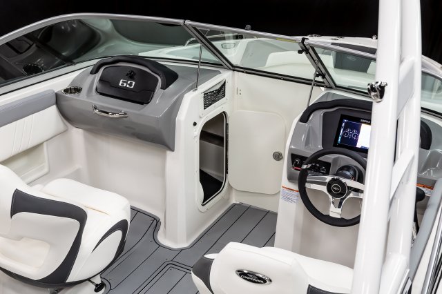 2025 23 SSi Port Console Storage