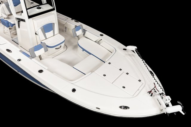 2025 R246 Cayman Bow Seating
