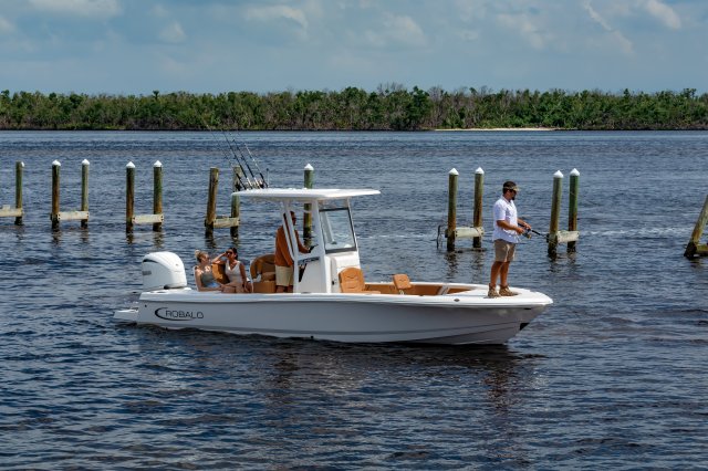 2025 R246 Cayman Fishing in Ocean 1