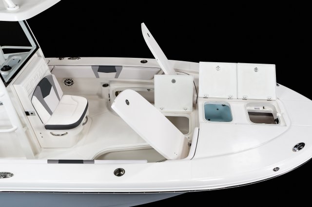 2025 R246 Cayman Sky Deck Bow Storage