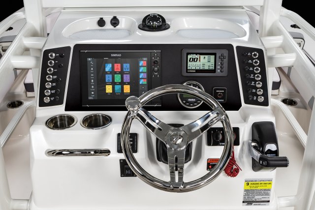 2025 R246 Cayman Sky Deck Helm Dash