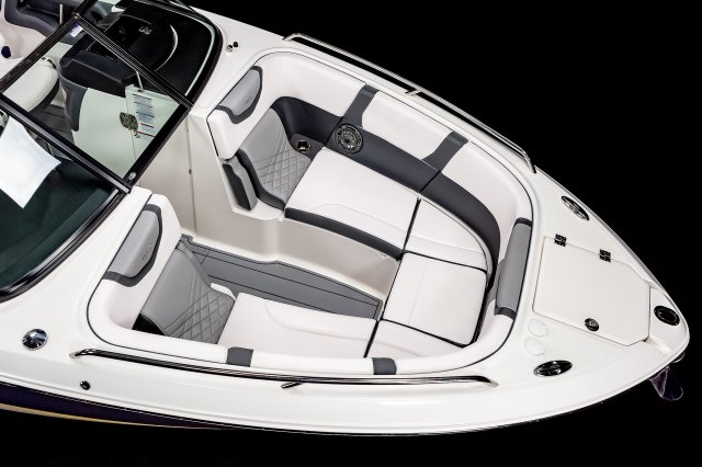 2025 270 OSX Bow Seating