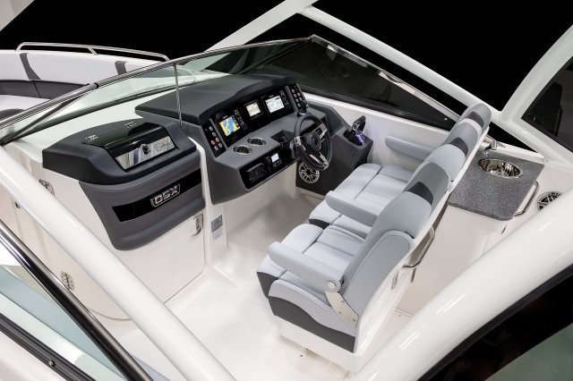 2027 280 OSX Helm Station