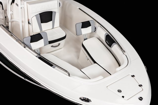 2027 R200 Bow Seating