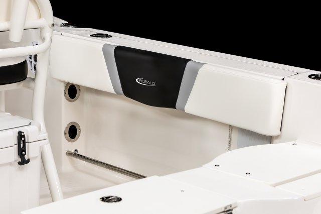 2027 R200 Starboard Rod Storage