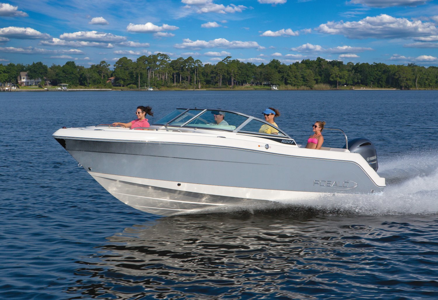 ROBALO 227 DUAL CONSOLE 22 FT Boat Covers: Free Shipping + Warranty  Included