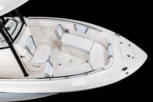 2025 R232EX Bow Seating