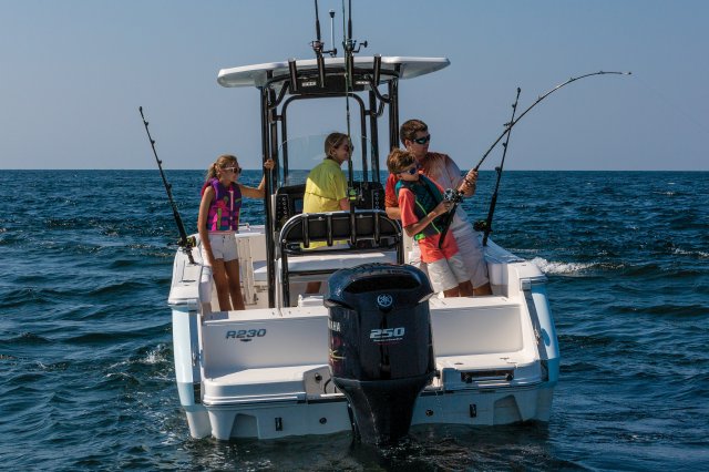 2025 R232EX Fishing in Ocean 2
