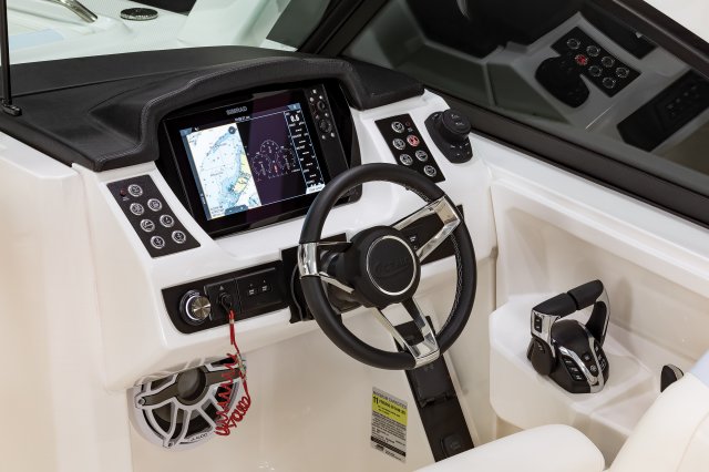2027 R257 Helm Dash