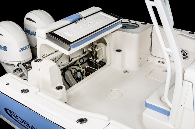2025 R270 Transom Utility Access