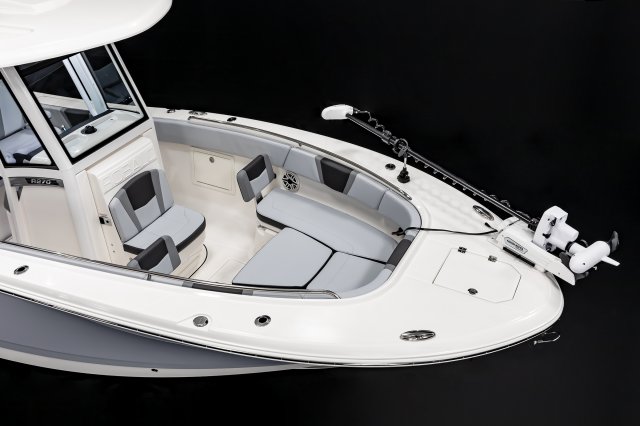 2027 R270 Bow Cushion