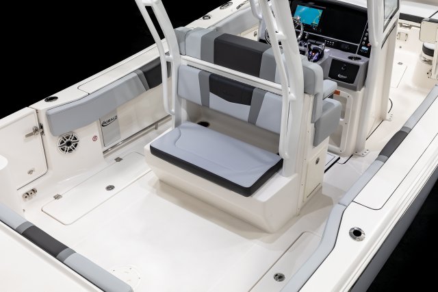 2027 R270 Aft Seating