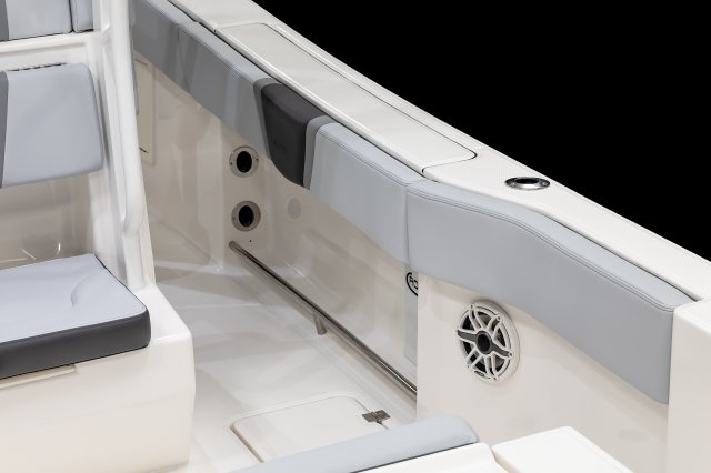 2027 R270 Starboard Rod Storage