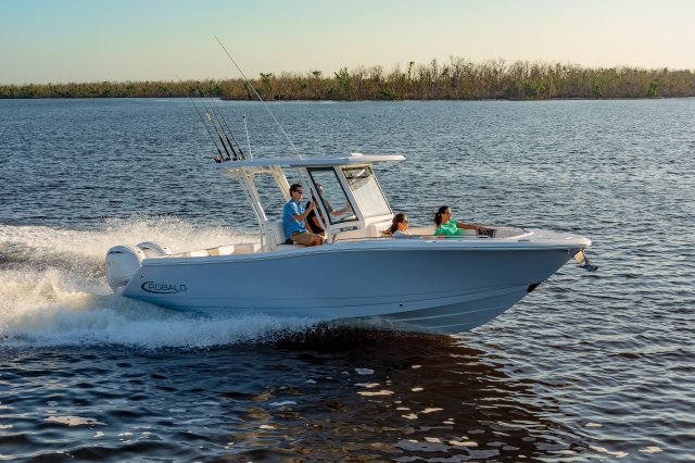 2027 R270 Cruising