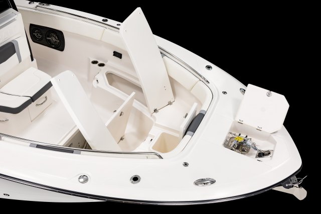 2025 R300 Bow Storage