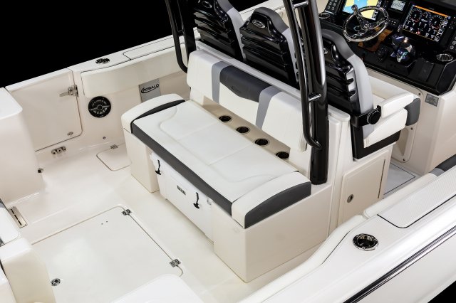 2025 R300 Leaning Post Rear Seat