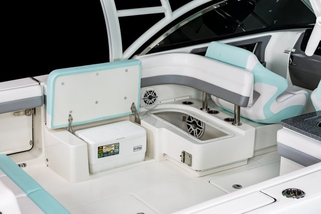 2025 R317 Cockpit Storage and Cooler