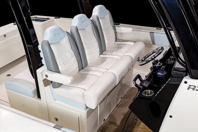 2025 R360 Helm Seat with Arm Rests and Bolsters Down