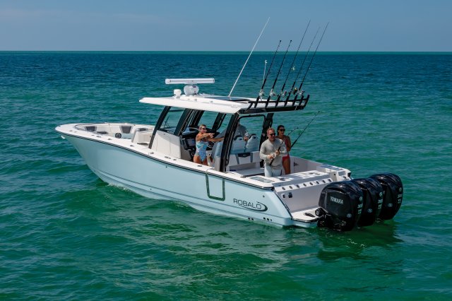 2025 R360 Fishing in Ocean