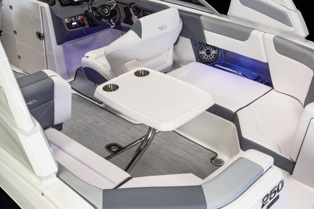 250 SunCoast - Cockpit Table