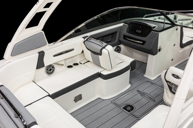 2025 247 SSX Cockpit Port Seating