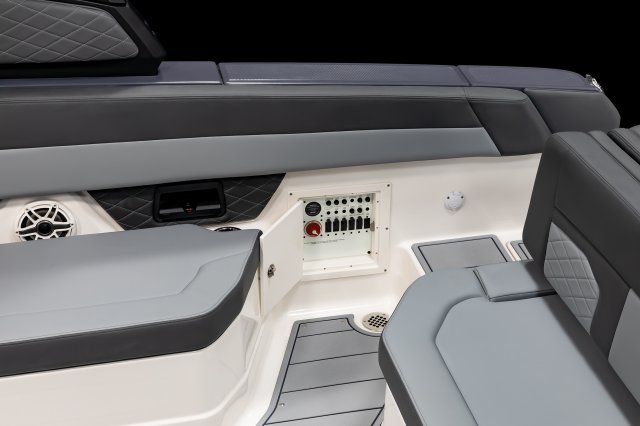 2026 SSX 30 Battery Switches