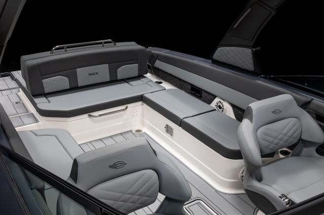 2026 SSX 30 Cockpit Seating