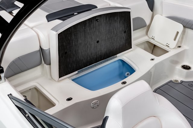 21 Surf - Cockpit Storage