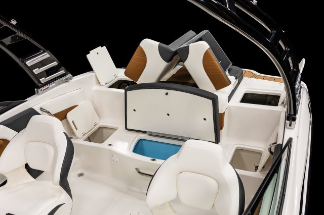 2025 21 SURF Aft Storage