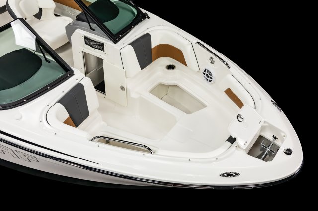 2025 21 SURF Bow Storage