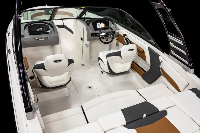 2025 21 SURF Cockpit Seating