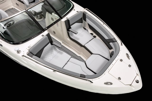 SURF-26-BowSeating-25