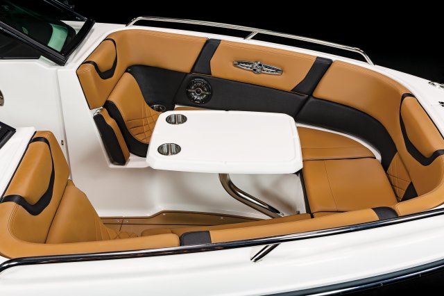 2025 28 SURF Bow Table