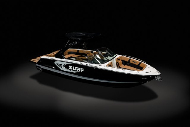 2025 28 SURF Front Starboard Overhead