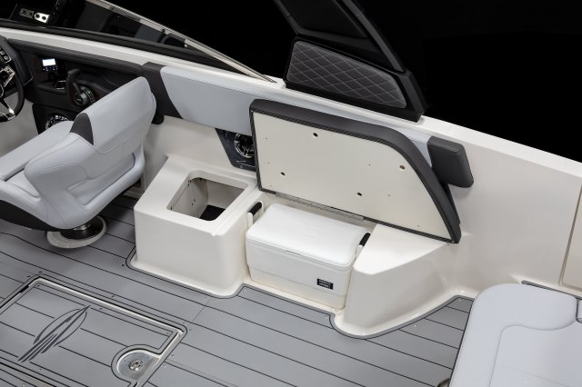 2025 30 SURF Cockpit Starboard Cooler