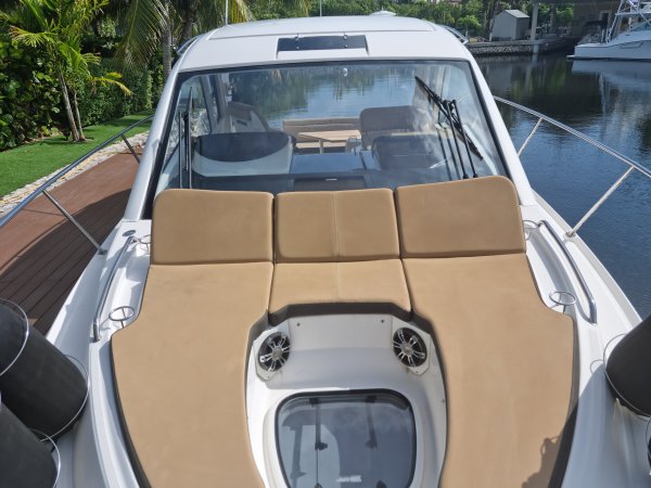 Used 2018 Sea Ray 350 Coupe for sale