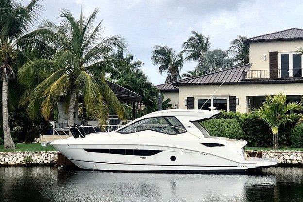 Used 2018 Sea Ray Power Boat for sale