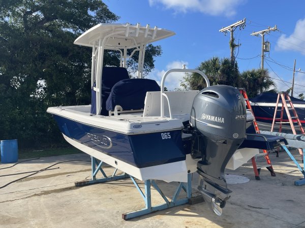 Used 2020 Robalo for sale