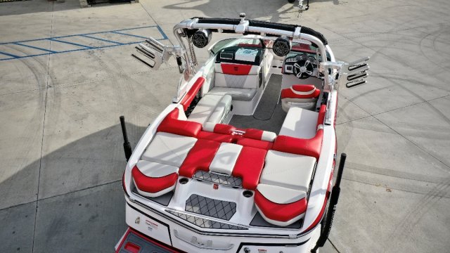 Used 2015 Mastercraft Power Boat for sale