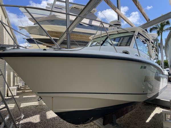 Used 2014  powered Boston Whaler Boat for sale