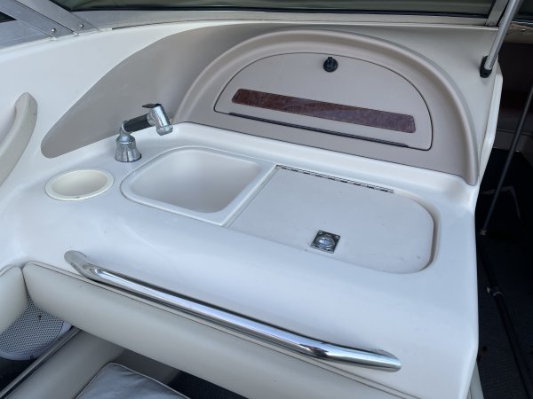 Pre-Owned 1994  powered Power Boat for sale