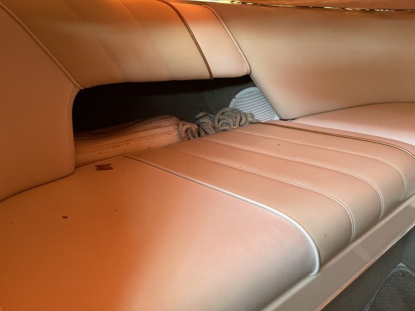 Pre-Owned 1994 Sea Ray Signature Power Boat for sale